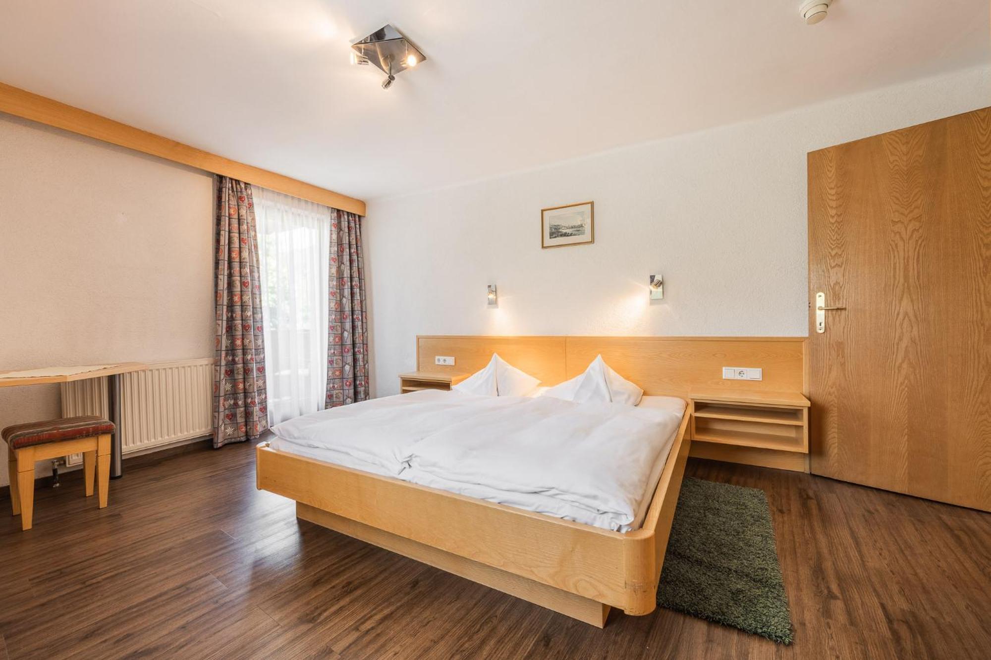 Hotel Batzenhaeusl Seefeld in Tirol Exterior foto