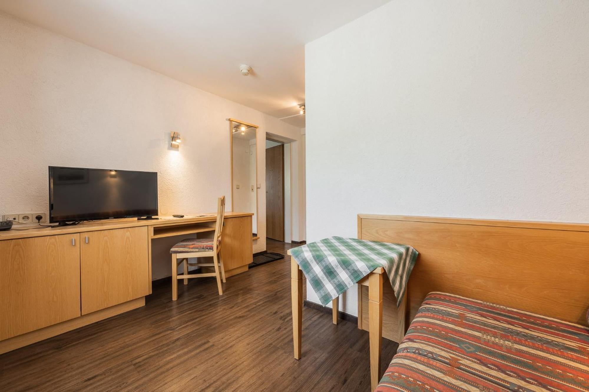 Hotel Batzenhaeusl Seefeld in Tirol Exterior foto
